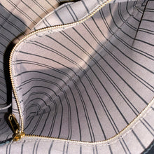 Load image into Gallery viewer, Louis Vuitton Artsy MM Empreinte Noir