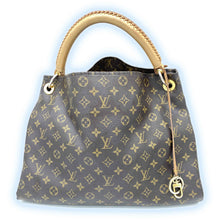 Load image into Gallery viewer, Louis Vuitton Artsy MM Monogram
