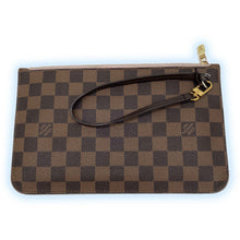 Load image into Gallery viewer, Louis Vuitton Neverfull Clutch Pochette
