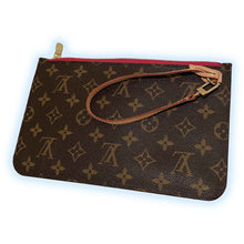 Load image into Gallery viewer, Louis Vuitton Neverfull MM Clutch Monogram