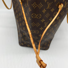 Load image into Gallery viewer, Louis Vuitton Neverfull GM Monogram