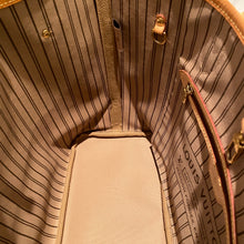 Load image into Gallery viewer, Louis Vuitton Neverfull MM Monogram