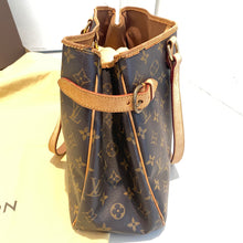 Load image into Gallery viewer, Louis Vuitton Batignolles Monogram