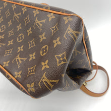 Load image into Gallery viewer, Louis Vuitton Batignolles Vertical Monogram