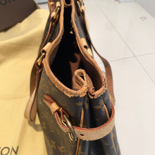 Load image into Gallery viewer, Louis Vuitton Batignolles Monogram