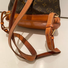 Load image into Gallery viewer, Louis Vuitton Montsouris MM Backpack