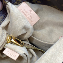 Load image into Gallery viewer, Louis Vuitton Artsy MM Monogram