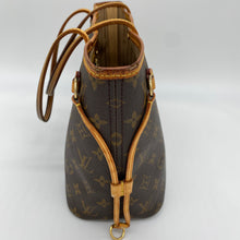 Load image into Gallery viewer, Louis Vuitton Neverfull PM Monogram