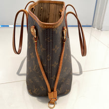 Load image into Gallery viewer, Louis Vuitton Neverfull PM Monogram