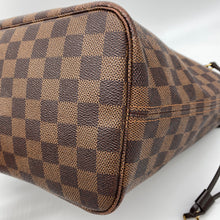 Load image into Gallery viewer, Louis Vuitton Neverfull MM Damier Ebene