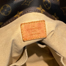 Load image into Gallery viewer, Louis Vuitton Artsy MM Monogram