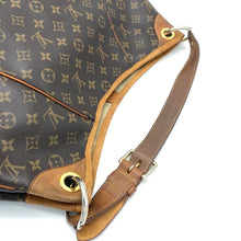 Load image into Gallery viewer, Louis Vuitton Galliera GM Monogram