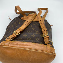 Load image into Gallery viewer, Louis Vuitton Montsouris MM Backpack Monogram