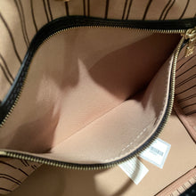 Load image into Gallery viewer, Louis Vuitton Neverfull MM League of Legends