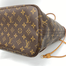 Load image into Gallery viewer, Louis Vuitton Neverfull MM Monogram