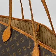 Load image into Gallery viewer, Louis Vuitton Neverfull MM Monogram