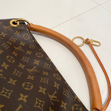 Load image into Gallery viewer, Louis Vuitton Artsy MM Monogram