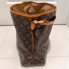 Load image into Gallery viewer, Louis Vuitton Delightful MM Monogram