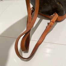 Load image into Gallery viewer, Louis Vuitton Montsouris MM Backpack