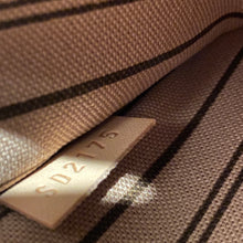 Load image into Gallery viewer, Louis Vuitton Neverfull Clutch Pochette Monogram