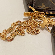 Load image into Gallery viewer, Louis Vuitton Multi Pochette Accessoires Rose