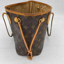 Load image into Gallery viewer, Louis Vuitton Neverfull PM Monogram