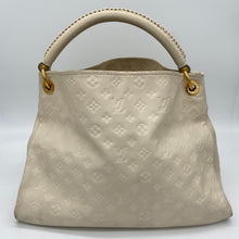 Load image into Gallery viewer, Louis Vuitton Artsy MM Empreinte Neige