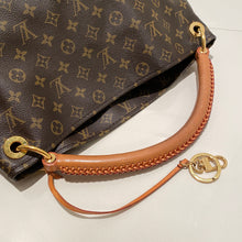Load image into Gallery viewer, Louis Vuitton Artsy MM Monogram