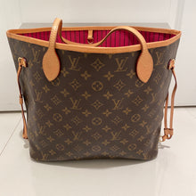 Load image into Gallery viewer, Louis Vuitton Neverfull MM Pivoine