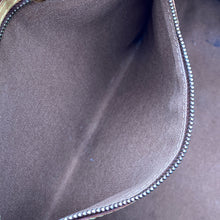 Load image into Gallery viewer, Louis Vuitton Batignolles Monogram
