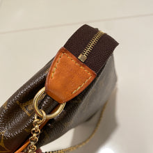 Load image into Gallery viewer, Louis Vuitton Eva Monogram