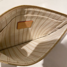 Load image into Gallery viewer, Louis Vuitton Neverfull MM Clutch Damier Azur