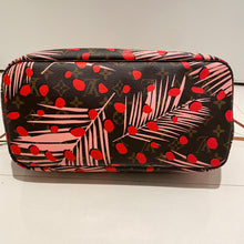 Load image into Gallery viewer, Louis Vuitton Neverfull MM Jungle Dot Edition