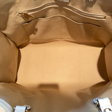 Load image into Gallery viewer, Louis Vuitton Giant Onthego Creme/Green