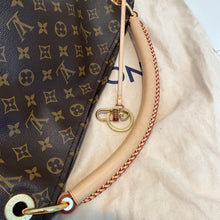 Load image into Gallery viewer, Louis Vuitton Artsy MM Monogram