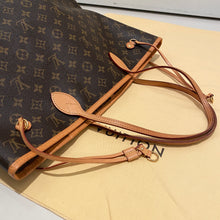 Load image into Gallery viewer, Louis Vuitton Neverfull MM Monogram