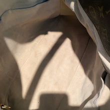 Load image into Gallery viewer, Louis Vuitton Artsy MM Monogram