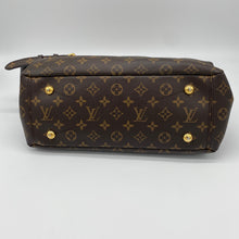Load image into Gallery viewer, Louis Vuitton Pallas MM Monogram Safran