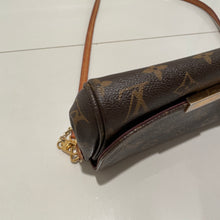 Load image into Gallery viewer, Louis Vuitton Favorite PM Monogram