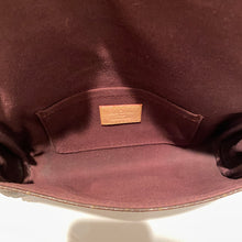 Load image into Gallery viewer, Louis Vuitton Favorite PM Monogram