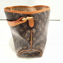 Load image into Gallery viewer, Louis Vuitton Delightful MM Monogram