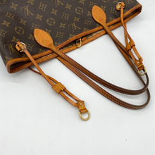 Load image into Gallery viewer, Louis Vuitton Neverfull PM Monogram
