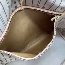Load image into Gallery viewer, Louis Vuitton Neverfull GM Monogram