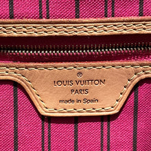 Load image into Gallery viewer, Louis Vuitton Neverfull MM Pivoine