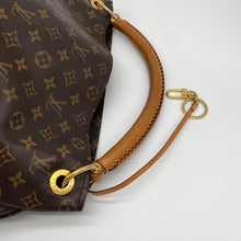 Load image into Gallery viewer, Louis Vuitton Artsy MM Monogram