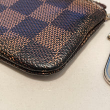 Load image into Gallery viewer, Louis Vuitton Key Pouch Damier Ebene