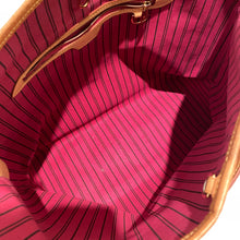 Load image into Gallery viewer, Louis Vuitton Delightful MM Pivoine