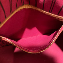 Load image into Gallery viewer, Louis Vuitton Nevefull PM Pivoine
