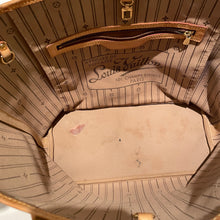 Load image into Gallery viewer, Louis Vuitton Neverfull MM Monogram