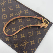 Load image into Gallery viewer, Louis Vuitton Neverfull Clutch Pochette Monogram